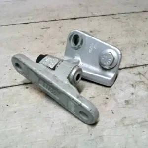 Szuper akció MERCEDES A W169 2004.09.01-2008.05.31 Bal hátsó felső ajtózsanér bontott alkatrész