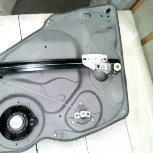 Bestseller MERCEDES A W169 2004.09.01-2008.05.31 Jobb hátsó ablakemelő szerkezet mechanikus hangszóróval bontott alkatrész