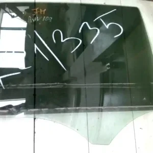 Biztonságos fizetés MERCEDES A W169 2004.09.01-2008.05.31 Jobb hátsó ajtóüveg sötétített bontott alkatrész