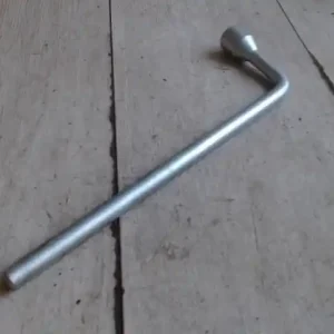 Kiárusítás MERCEDES A140 Kerékkulcs bontott alkatrész