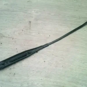 Kedvezményes ár MERCEDES A160 Ablaktörlő kar jobb első bontott alkatrész