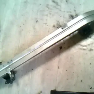 Szuper akció MERCEDES A160 Első lökhárító merevítőbontott alkatrész