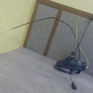 Biztonságos fizetés MERCEDES A160 Jobb hátsó ajtó zárszerkezet központi záras 5 ajtós bontott alkatrész