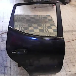 Expressz kézbesítés MERCEDES A160 Jobb hátsó ajtó. bontott alkatrész