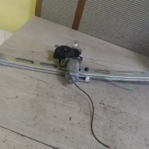 Legkelendőbb MERCEDES A160 Jobb első ablakemelő szerkezet elektromos bontott alkatrész