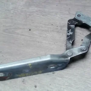 Ne maradj le MERCEDES A160 Motorháztető jobb zsanér bontott alkatrész