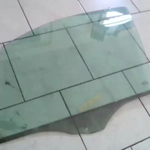 Ingyenes szállítás MERCEDES A170 Bal első ajtóüveg 5 ajtós bontott alkatrész