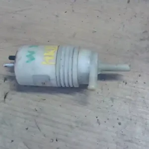 Ingyenes szállítás MERCEDES C (W202) 1993-2000 Ablakmosó motor első bontott alkatrész