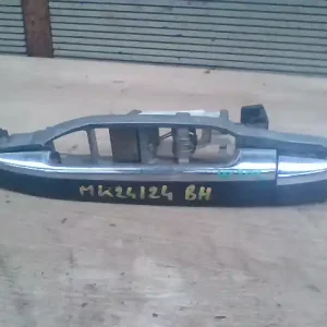 Ne maradj le MERCEDES C (W202) 1993-2000 Bal hátsó külső kilincs 4 ajtós bontott alkatrész