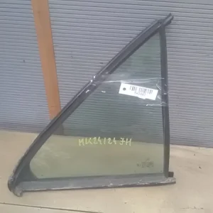 Végkiárusítás MERCEDES C (W202) 1993-2000 Jobb hátsó fixüveg ajtóban bontott alkatrész