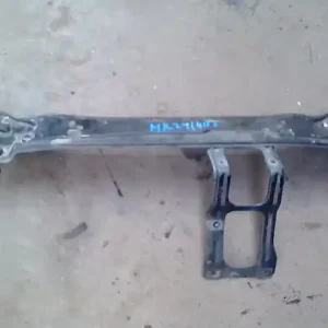 Ne maradj le MERCEDES C (W203) 2000.06.01-2006.12.31 Homlokfal zárhíd bontott alkatrész