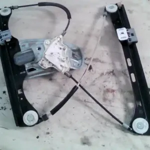Árcsökkenés MERCEDES C (W203) 2000.06.01-2006.12.31 Jobb első ablakemelő szerkezet elektromos bontott alkatrész