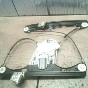 Végkiárusítás MERCEDES C (W203) 2000.06.01-2006.12.31 Jobb első ablakemelő szerkezet elektromos kombi bontott alkatrész