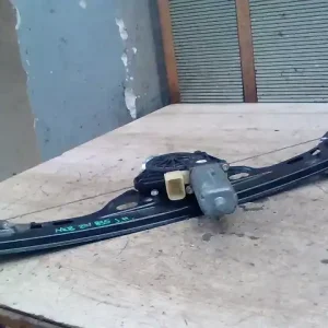 Bestseller MERCEDES C (W203) 2000.06.01-2006.12.31 Jobb hátsó ablakemelő szerkezet elektromos kombi bontott alkatrész