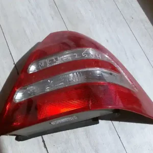 Vedd meg most MERCEDES C (W203) 2000.06.01-2006.12.31 Jobb hátsó lámpa 4 ajtós bontott alkatrész