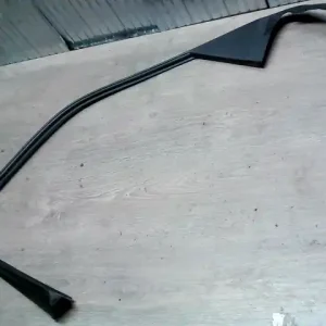 Rendeld meg most MERCEDES C220D 93-00 Bal első ajtókeret borítás bontott alkatrész