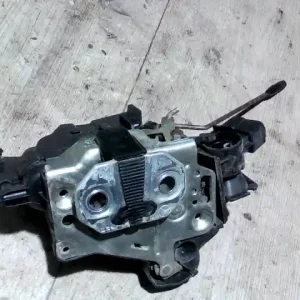 Biztonságos fizetés MERCEDES C220D 93-00 Jobb első ajtó zárszerkezet központizáras bontott alkatrész