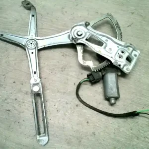 Expressz kézbesítés MERCEDES E (W210) 99.07.01-02.04.30 Bal első ablakemelő szerkezet elektromos bontott alkatrész