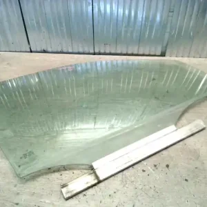 Korlátozott ajánlat MERCEDES E (W210) 1995.06.01-1999.06.30 Jobb első ajtóüveg kombi bontott alkatrész