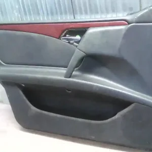 Árcsökkenés MERCEDES E W210 95.06-99.06 Bal első ajtó kárpit 4 ajtós bontott alkatrész