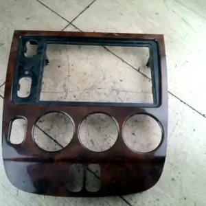 Azonnal elérhető MERCEDES M (W163) 1998.02-2005.06 Középkonzol keret 5 ajtós, ezüst bontott alkatrész