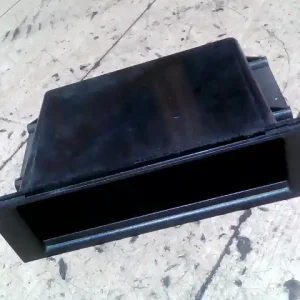 Olcsóbb MERCEDES M (W163) 1998.02-2005.06 Tároló rekesz első bontott alkatrész