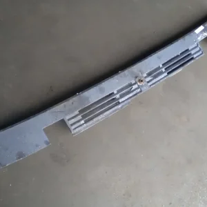 Ingyenes szállítás MERCEDES MB100D Levélrács bontott alkatrész