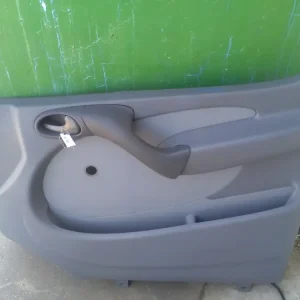 Legkelendőbb MERCEDES SPRINTER 00-06 Jobb első ajtó kárpit bontott alkatrész