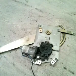 MERCEDES SPRINTER 95-00 Jobb első ablakemelő szerkezet elektromos bontott alkatrész Azonnal elérhető