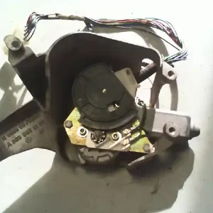 Olcsóbb MERCEDES SPRINTER 95.02-00.03 Ablaktörlő motor első bontott alkatrész