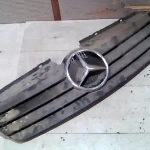 MERCEDES VANEO 01.09-05.09 Hűtőrács díszrács bontott alkatrész Outlet