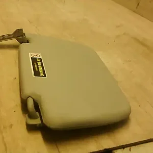 Gyors szállítás MERCEDES VANEO 01.09-05.09 Jobb napellenző bontott alkatrész