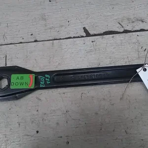 Szezonális akció MERCEDES VANEO 01.09-05.09 Kerékkulcs bontott alkatrész