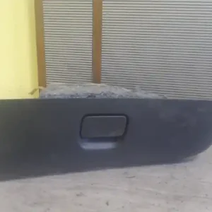 Vásárlói kedvenc MERCEDES VANEO 01.09-05.09 Kesztyűtartó bontott alkatrész