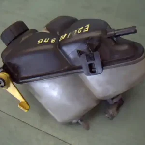 Legnépszerűbb MERCEDES VANEO 01.09-05.09 Kiegyenlítő tartály 1.7 cdi bontott alkatrész