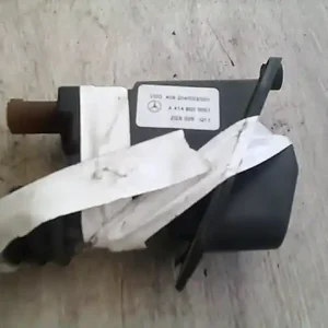 Olcsóbb MERCEDES VANEO 01.09-05.09 Központizár motor tankajtóhoz bontott alkatrész