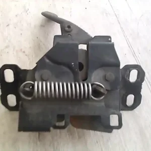 Csak ma MERCEDES VANEO 01.09-05.09 Motorháztető zár bontott alkatrész