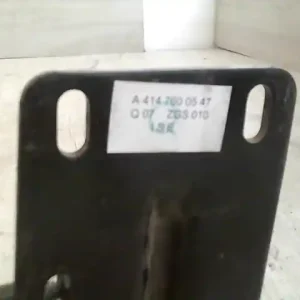 Biztonságos fizetés MERCEDES VANEO 01.09-05.09 Tolóajtó oldalajtó görgő bal oldali bontott alkatrész