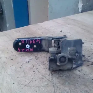 Kedvezmény MERCEDES VANEO 01.09-05.09 Tolóajtó oldalajtó görgő bontott alkatrész