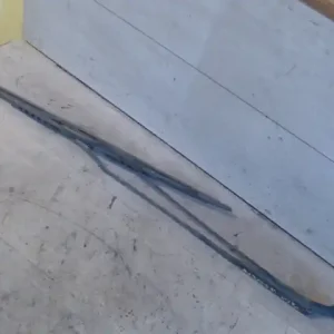 MERCEDES VITO Ablaktörlő kar bal első bontott alkatrész Korlátozott ajánlat