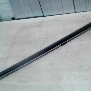 MERCEDES VITO 96- Bal tolóajtó középső sín bontott alkatrész Vedd meg most