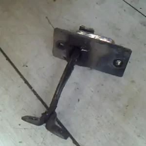 Olcsó MERCEDES VITO 96- Jobb első ajtóhatárolóbontott alkatrész