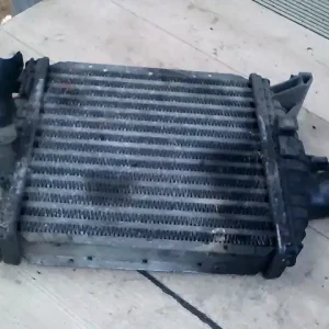 Bestseller MERCEDES VITO 96- Intercooler hűtő 2,2 d bontott alkatrész