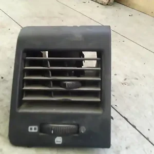 Akciós ár MERCEDES VITO 96- Szellőző bal bontott alkatrész