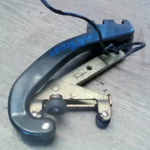 MERCEDES VITO 96- Tolóajtó oldalajtó görgő bal tolóajtó bontott alkatrész Olcsóbb