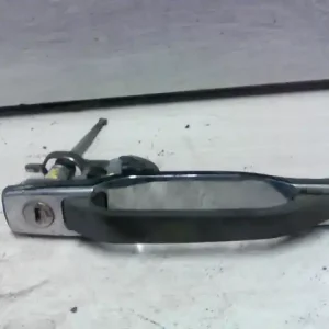 MERCEDES W126 Bal első külső kilincs dugózárral kulcs nélkül bontott alkatrész Kedvezmény