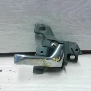 MERCEDES W126 Jobb hátsó belső kilincs bontott alkatrész Árengedmény