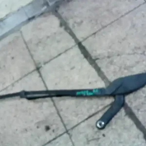 MERCEDES W220 S 320 CDI Ablaktörlő kar jobb első bontott alkatrész Vedd meg online