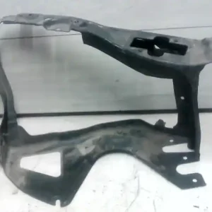 Különleges ajánlat MERCEDES W220 S 320 CDI Jobb fényszóró tartó bontott alkatrész