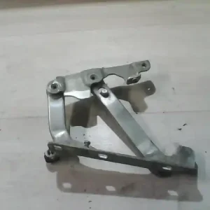 MERCEDES W220 S 320 CDI Motorháztető jobb zsanér bontott alkatrész Kiárusítás